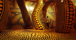 How to Sell Kusama Art: An Expert Guide to Valuation and Consignment of Yayoi Kusama Prints