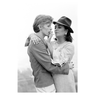 David Bowie with Elizabeth Taylor, Beverly Hills by Terry O'Neill, 1975 – Photography artwork